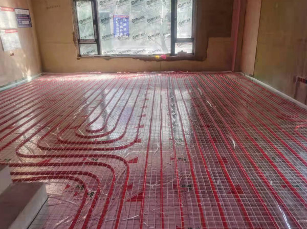 红墅岭别墅地暖安装现场
